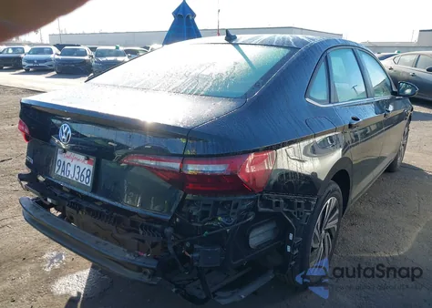 2021 Volkswagen Jetta 1.4T Sel from USA, damaged, VIN 3VWE57BU3MM098067